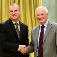 UBC Chemistry Alumni, Dr. Michael Kovacs, winner of NSERC Brockhouse Prize For CycloMed99